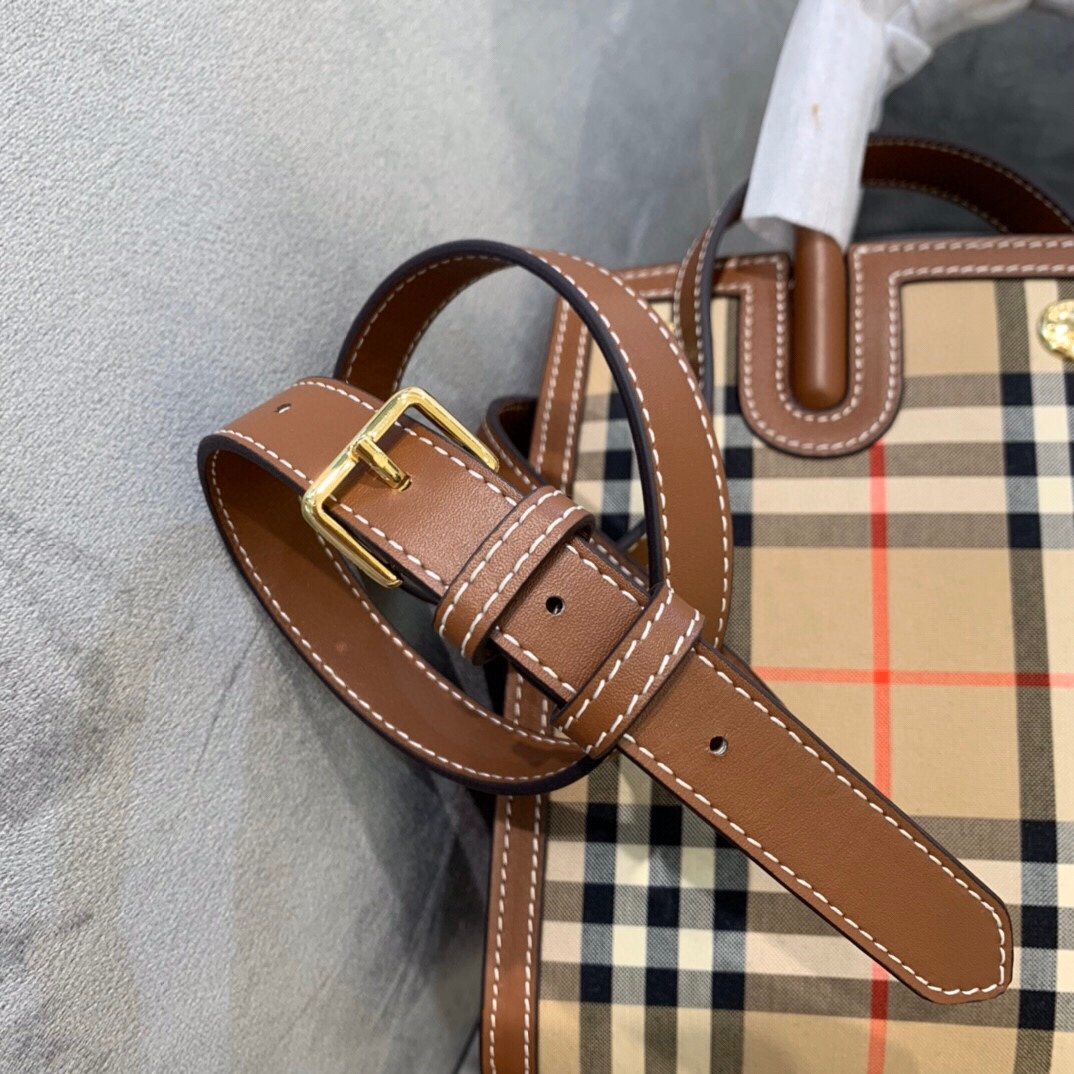 Burberry Mini Vintage Archive Beige For Women, Women’s Bags, Shoulder And Crossbody Bags 10.2in/ 26cm
