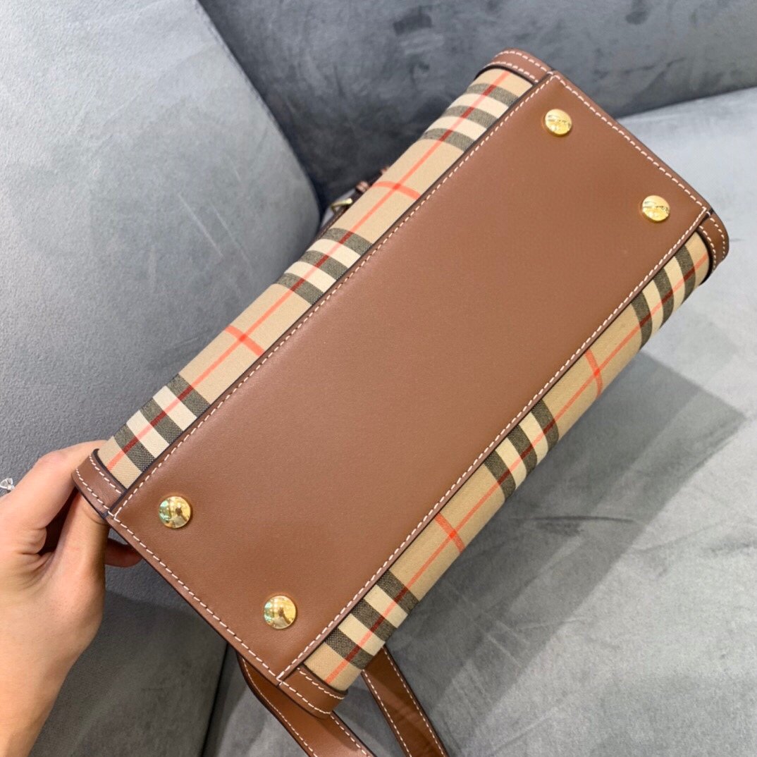 Burberry Mini Vintage Archive Beige For Women, Women’s Bags, Shoulder And Crossbody Bags 10.2in/ 26cm