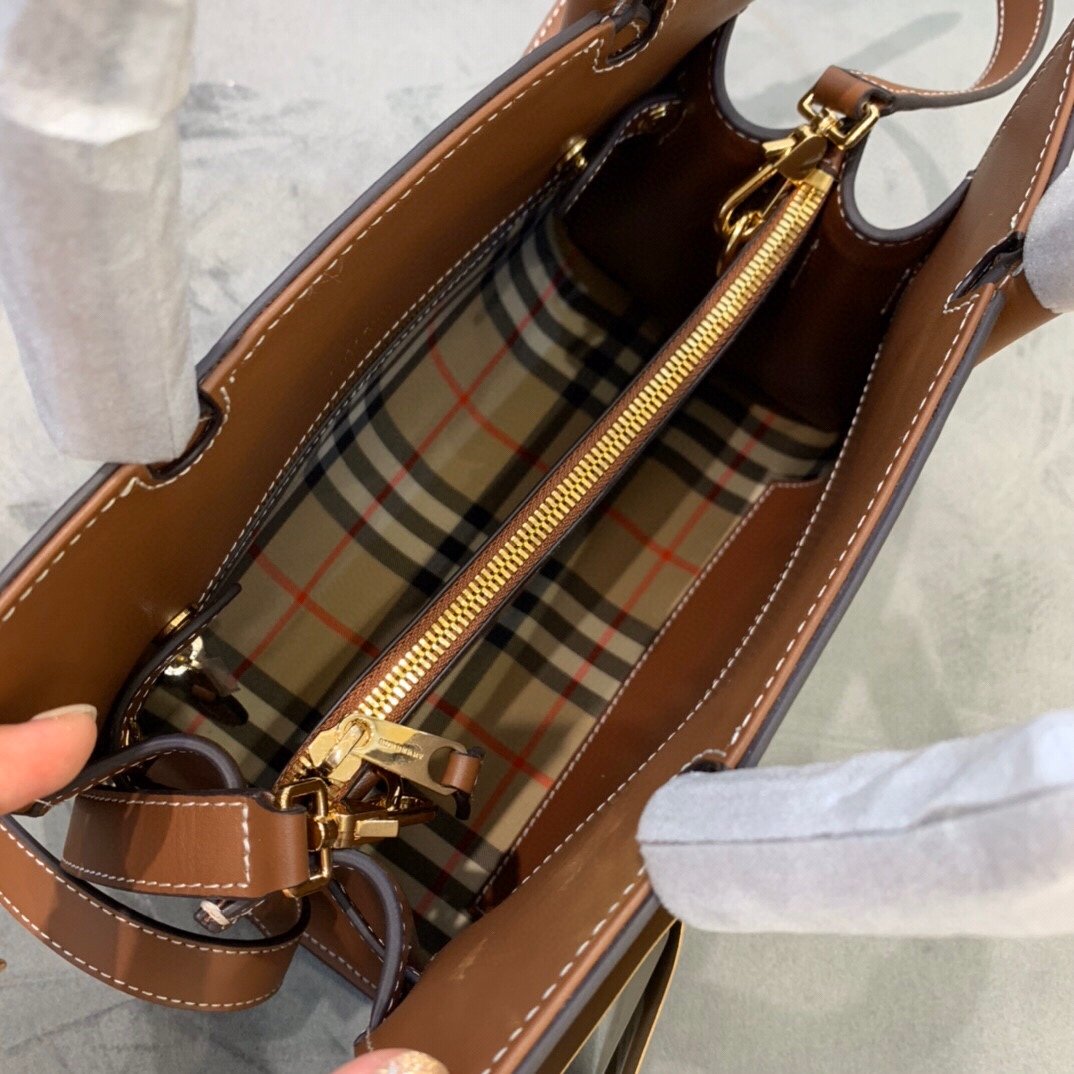 Burberry Mini Vintage Archive Beige For Women, Women’s Bags, Shoulder And Crossbody Bags 10.2in/ 26cm