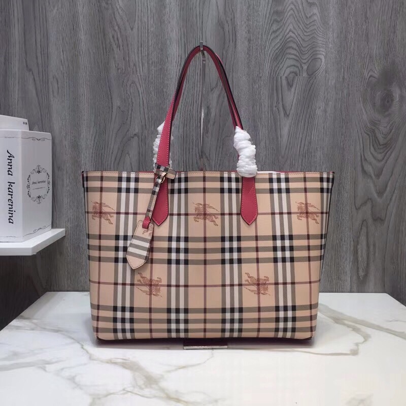 Burberry Reversible Tote Haymarket Canvas Medium For Women, Women’s Bags 19.3in/49cm