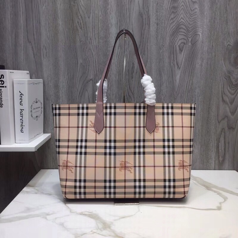 Burberry Reversible Tote Haymarket Canvas Medium For Women, Women’s Bags 19.3in/49cm