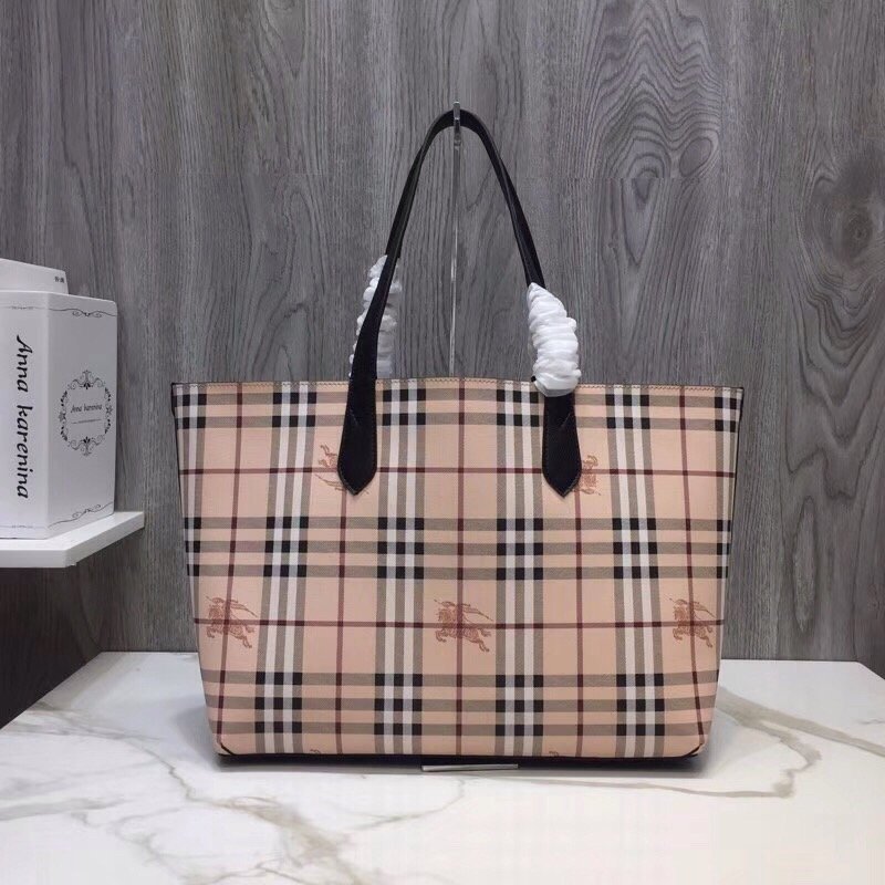 Burberry Reversible Tote Haymarket Canvas Medium For Women, Women’s Bags 19.3in/49cm
