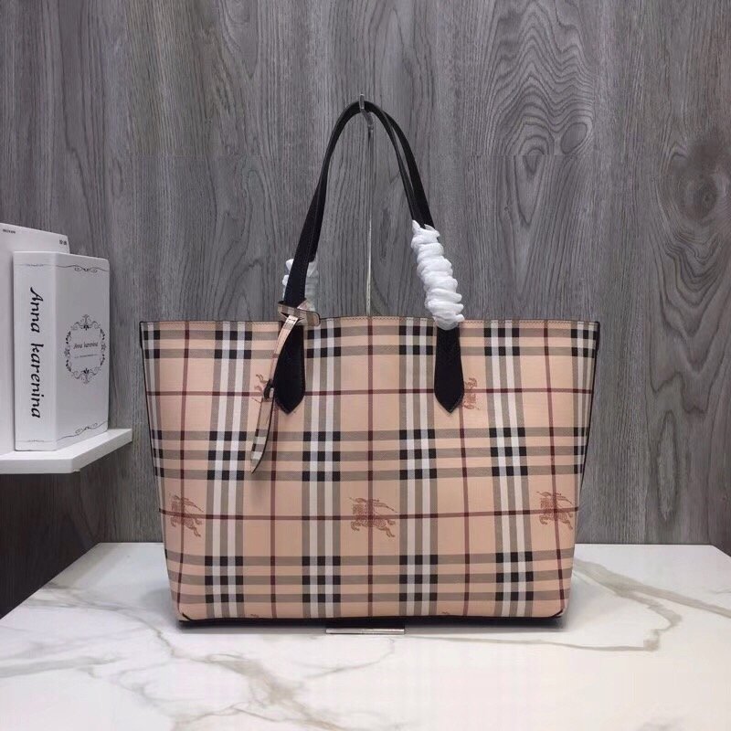 Burberry Reversible Tote Haymarket Canvas Medium For Women, Women’s Bags 19.3in/49cm