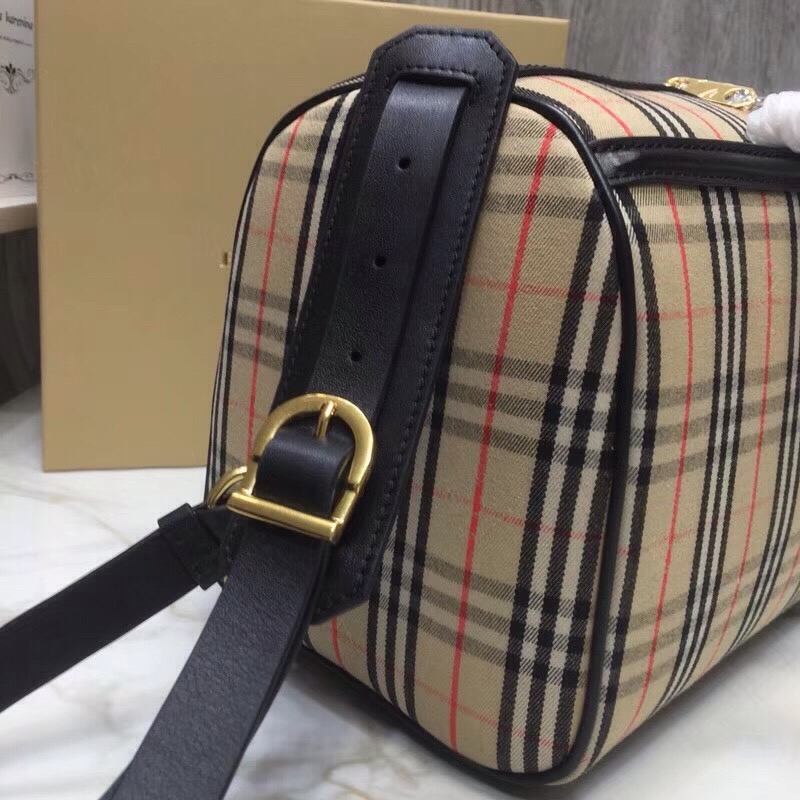 Burberry Small 1983 Check Link Bowling Bag Black/Brown For Women, Women’s Bags 9.1in/23cm