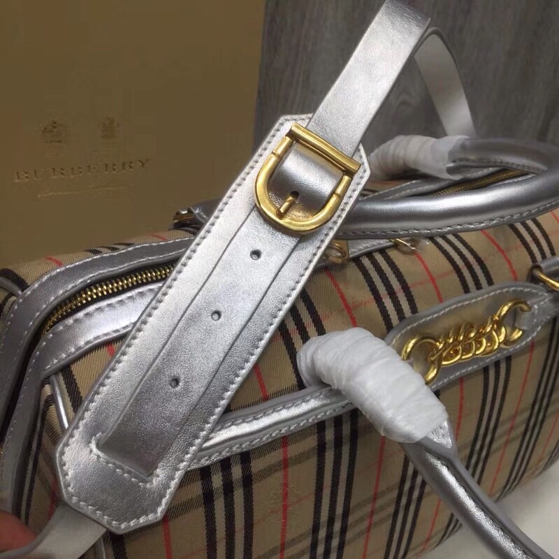 Burberry Small 1983 Check Link Bowling Bag White/Brown For Women, Women’s Bags 9.1in/23cm