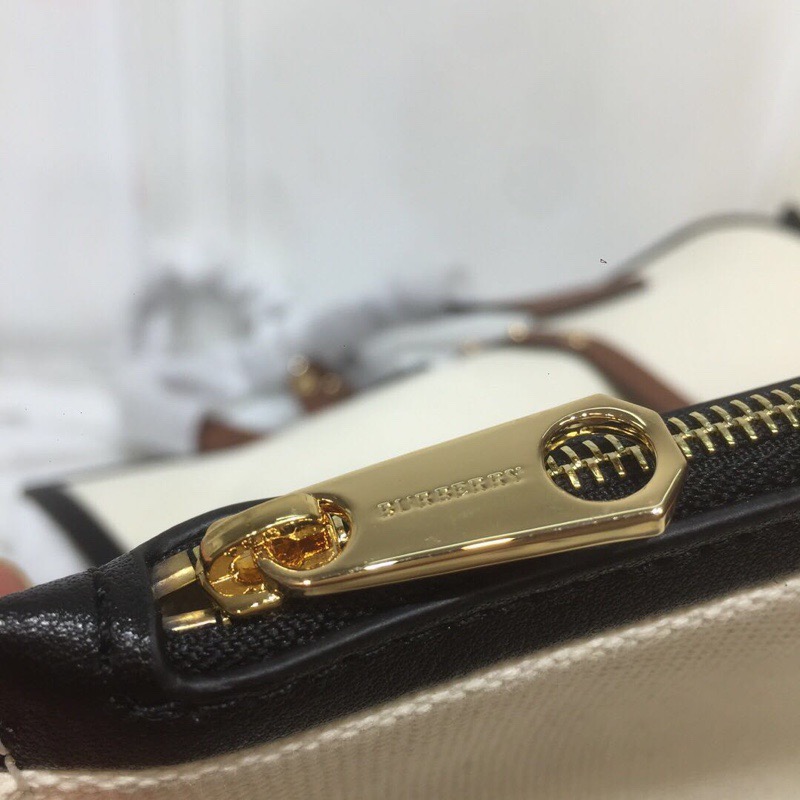 Burberry The Large Soft Cotton Canvas Belt Bag Brown For Women, Women’s Bags 16.5in/42cm