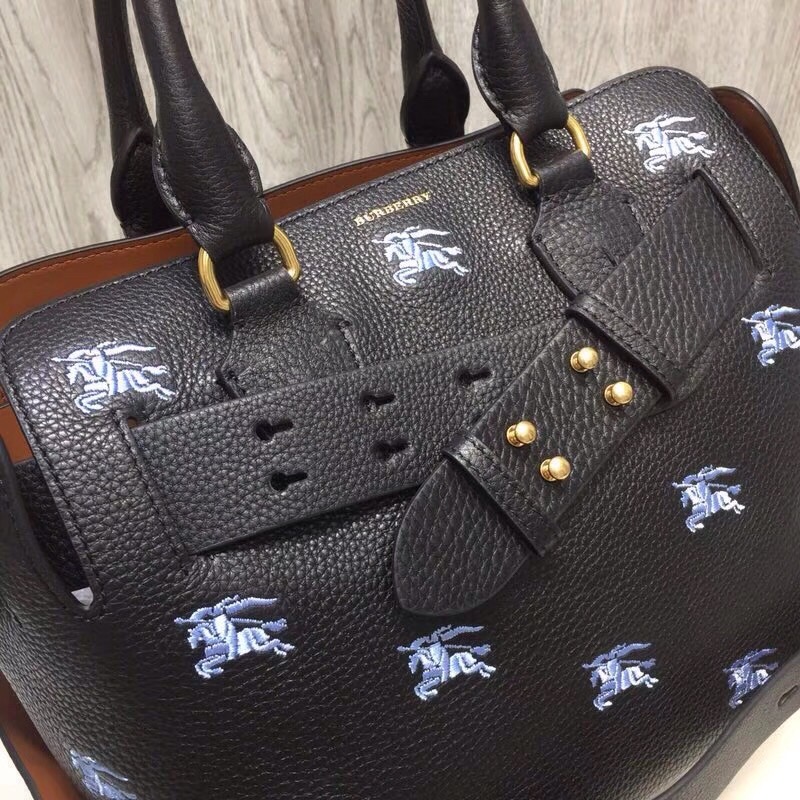 Burberry The Small Equestrian Knight Top Handle Belt Bag Black For Women, Women’s Bags 14in/36cm