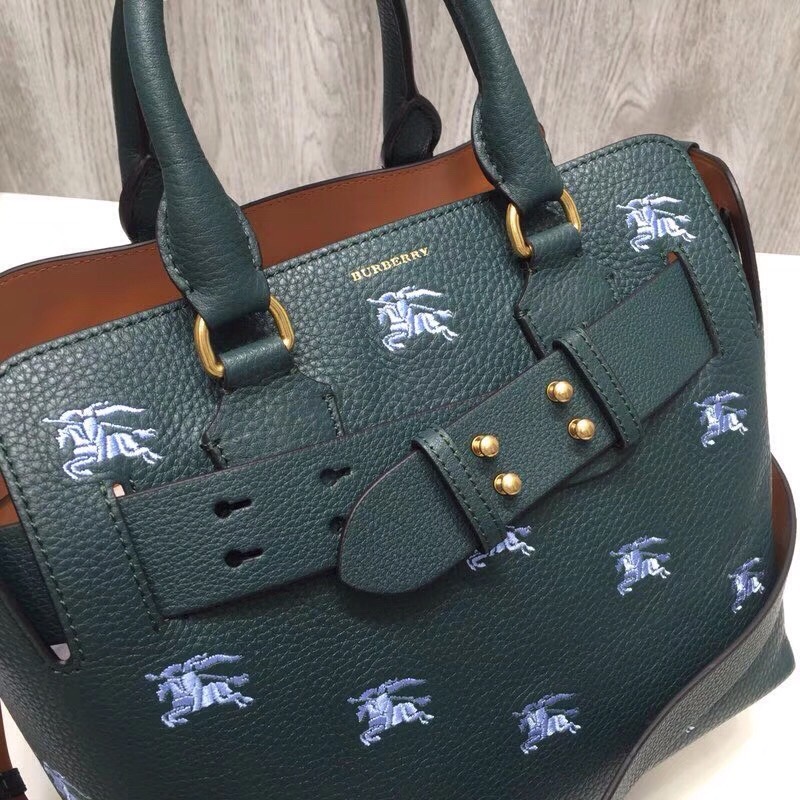 Burberry The Small Equestrian Knight Top Handle Belt Bag Green For Women, Women’s Bags 14in/36cm