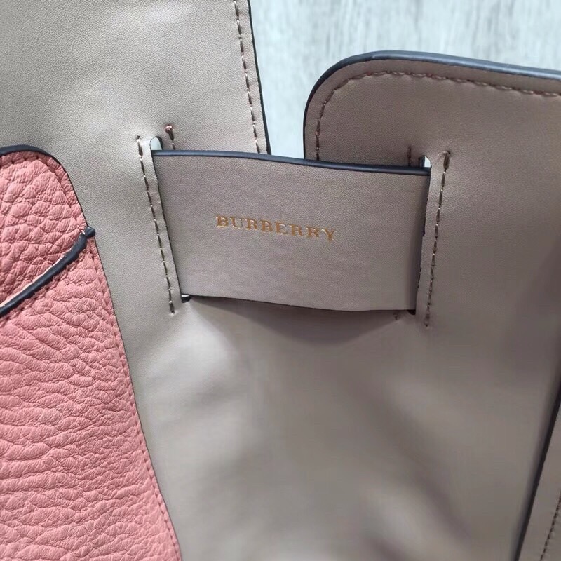 Burberry The Small Equestrian Knight Top Handle Belt Bag Pink For Women, Women’s Bags 14in/36cm