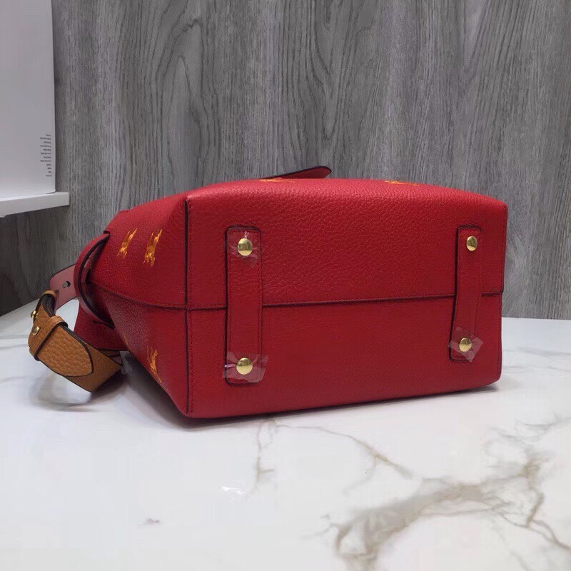 Burberry The Small Equestrian Knight Top Handle Belt Bag Red For Women, Women’s Bags 14in/36cm