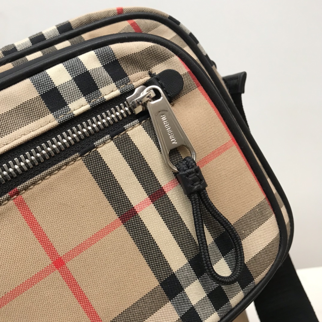 Burberry Vintage Check And Crossbody Bag For Men, Men’s Bags 8.6in/22cm