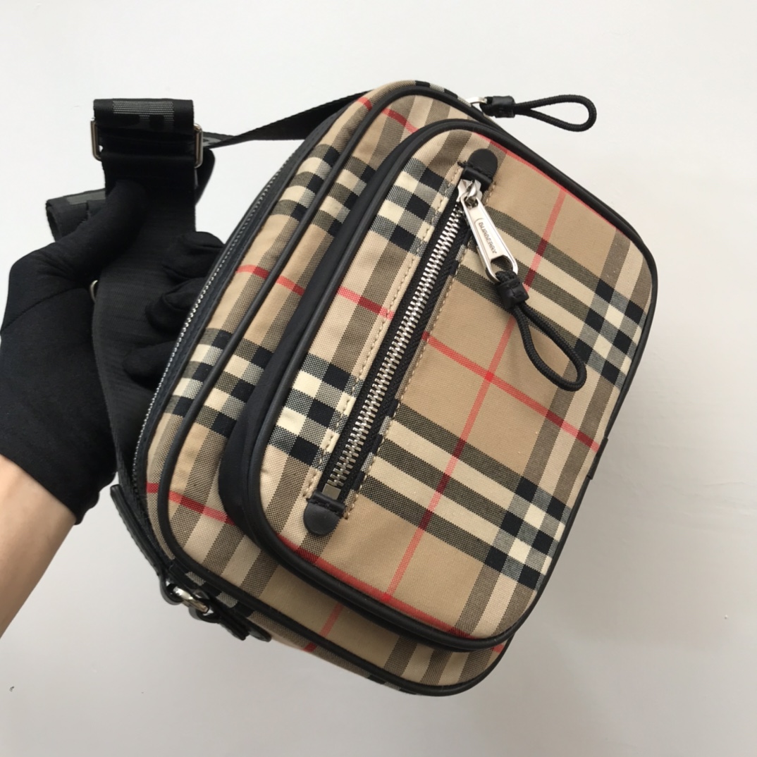 Burberry Vintage Check And Crossbody Bag For Men, Men’s Bags 8.6in/22cm
