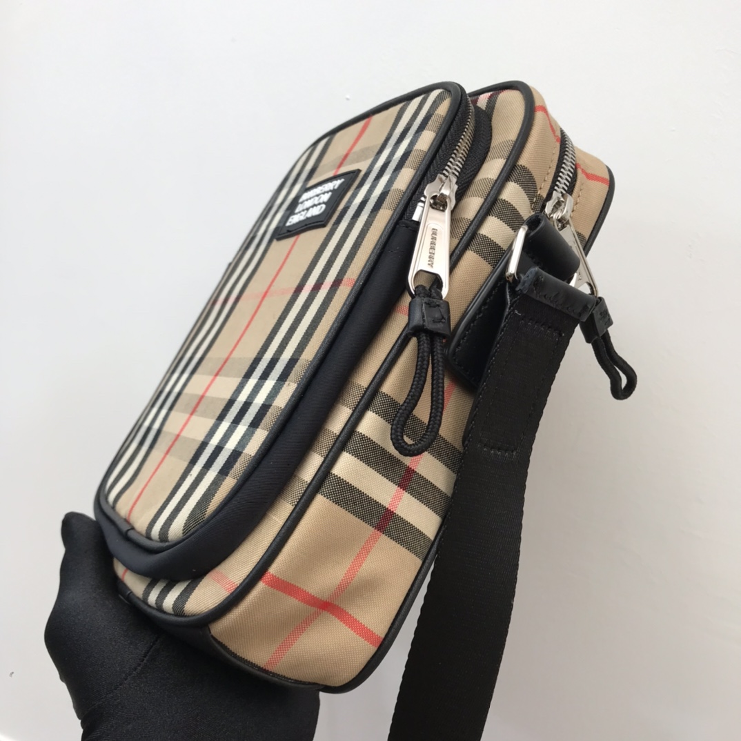Burberry Vintage Check And Crossbody Bag For Men, Men’s Bags 8.7in/22cm