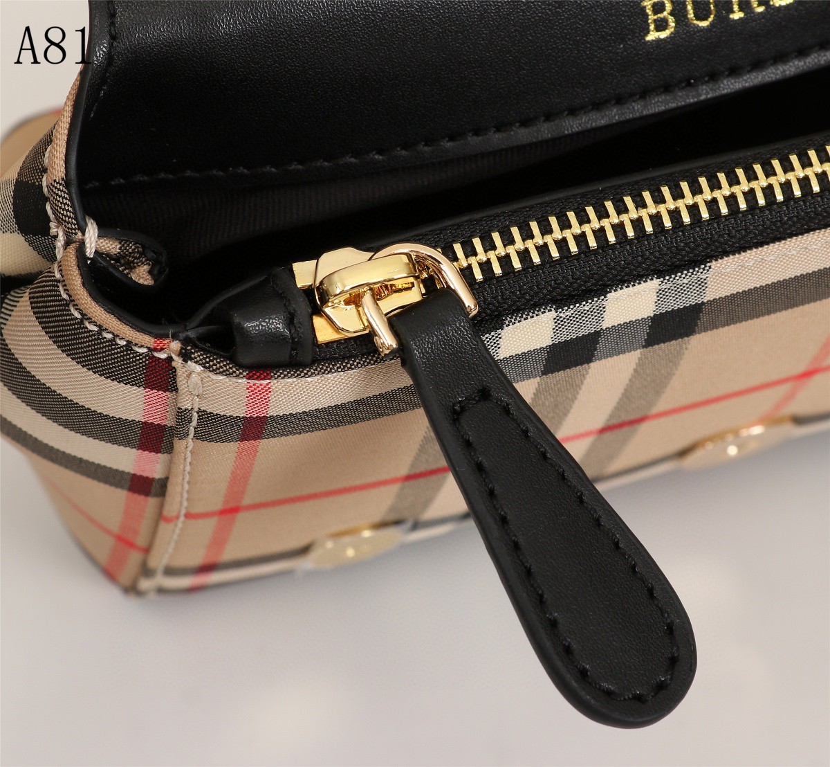 Burberry Vintage Check And Small Crossbody Bag Archive Beige For Women, Women’s Bags 7.1in/18cm 80264541