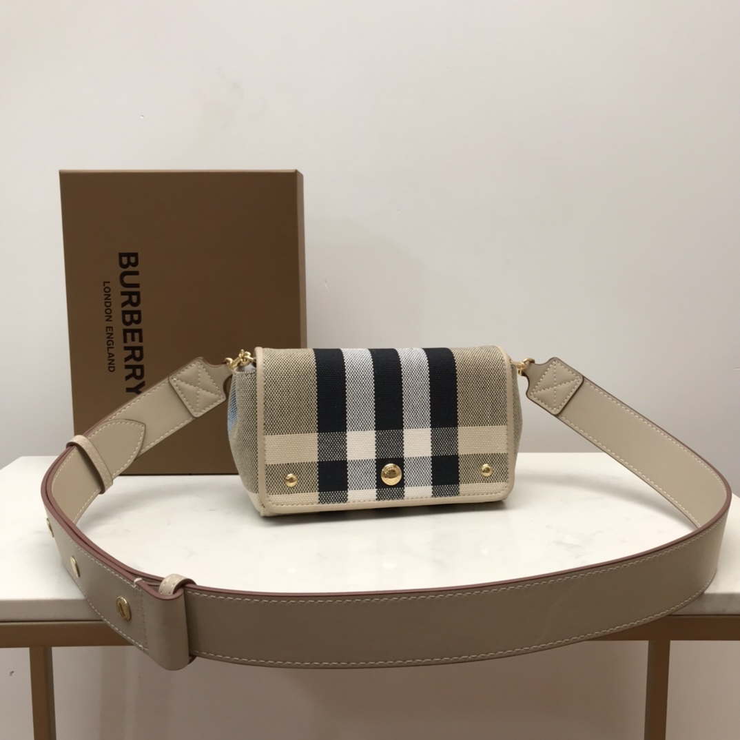 Burberry Vintage Check And Small Crossbody Bag For Women, Women’s Bags 7.1in/18cm