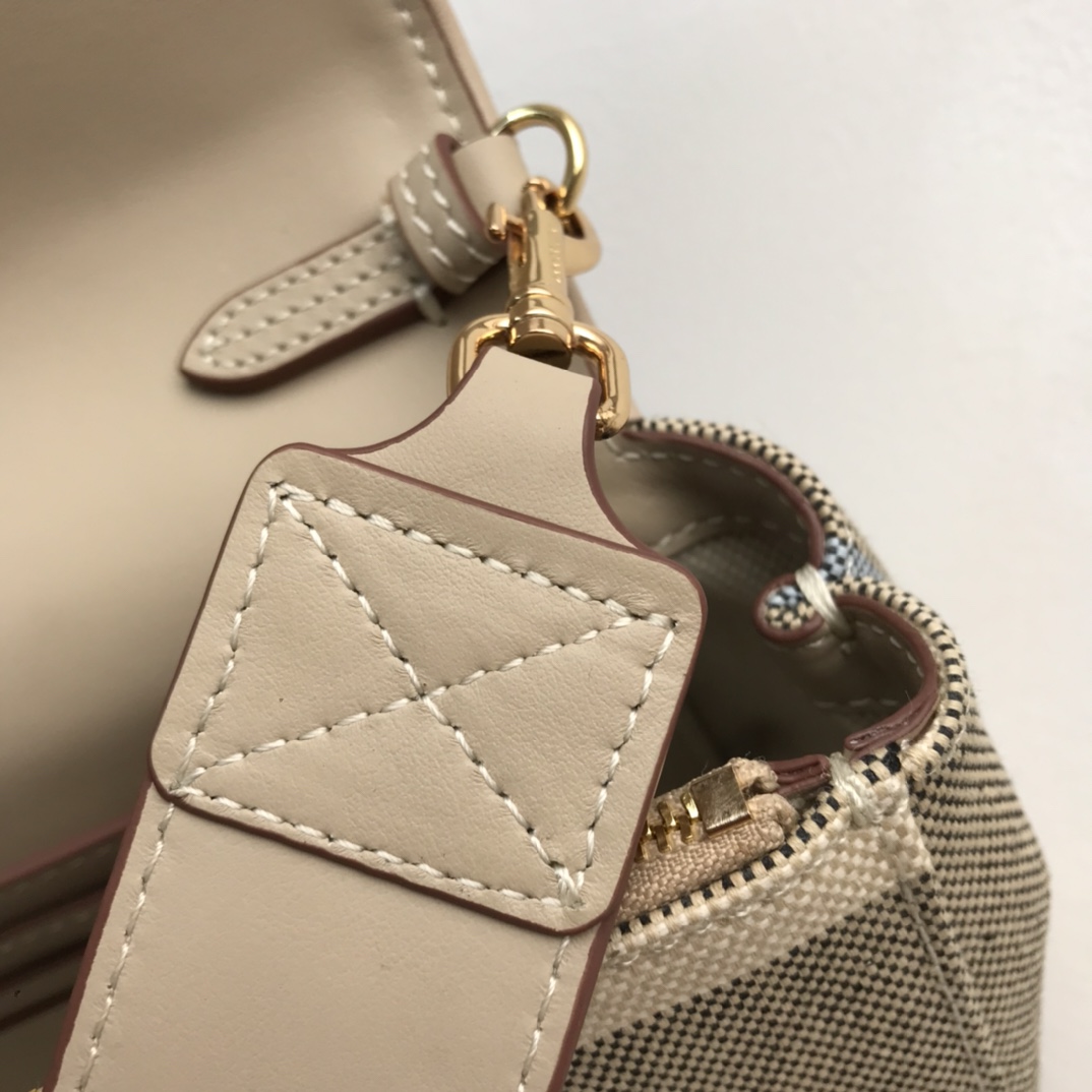 Burberry Vintage Check And Small Crossbody Bag For Women, Women’s Bags 7.1in/18cm