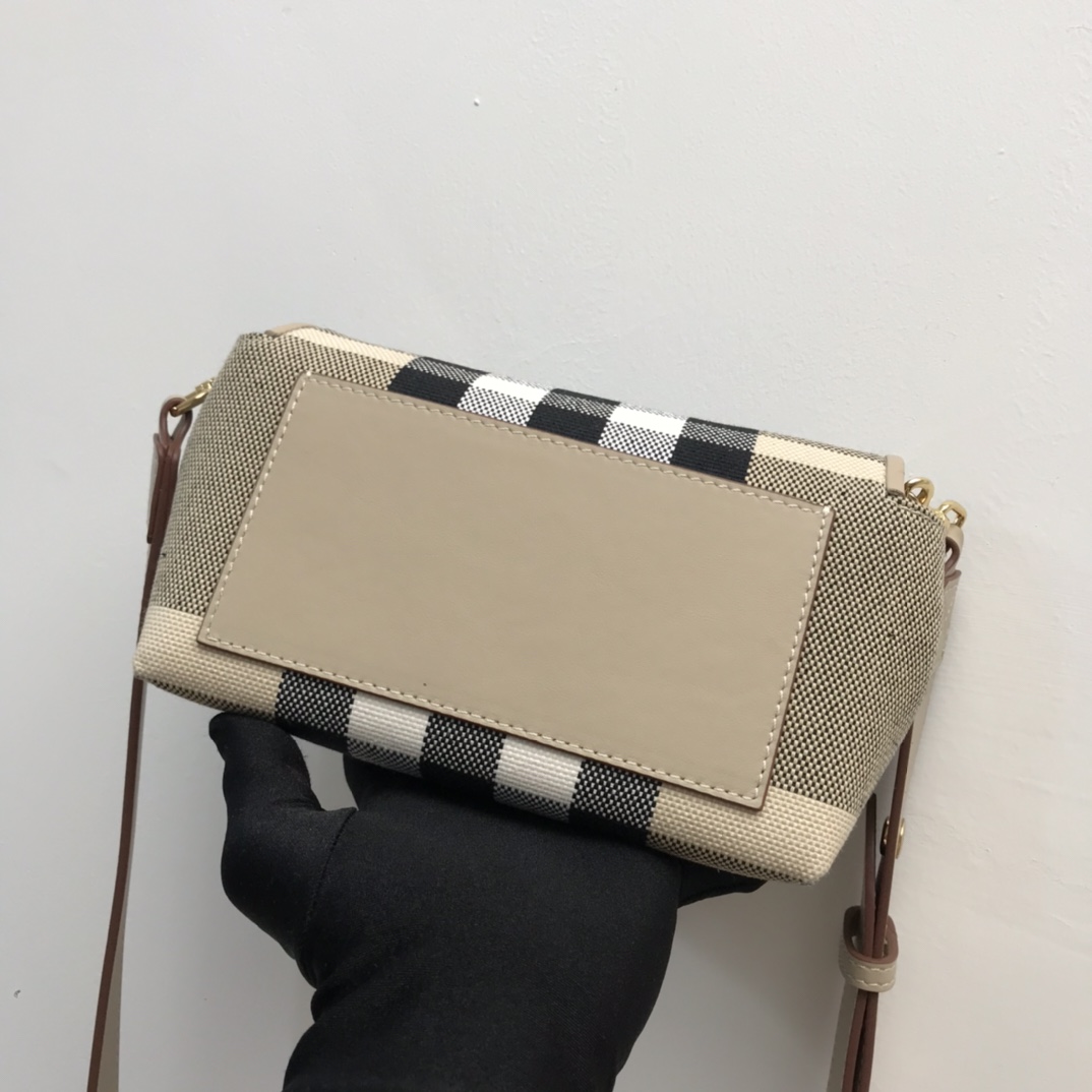 Burberry Vintage Check And Small Crossbody Bag For Women, Women’s Bags 7.1in/18cm