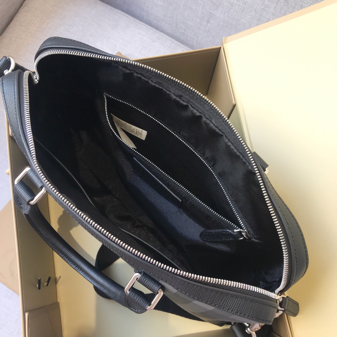 Burberry Vintage Check Nylon Sonny Bum Bag For Men, Men’s Bags 12.2in/31cm 80265571