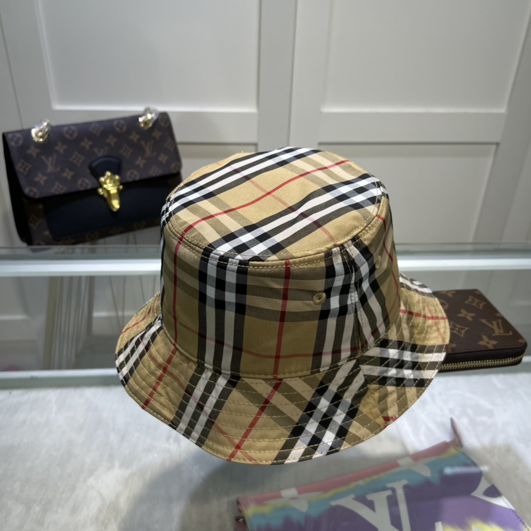 Burberry Vintage Check Technical Cotton Bucket Hat Beige