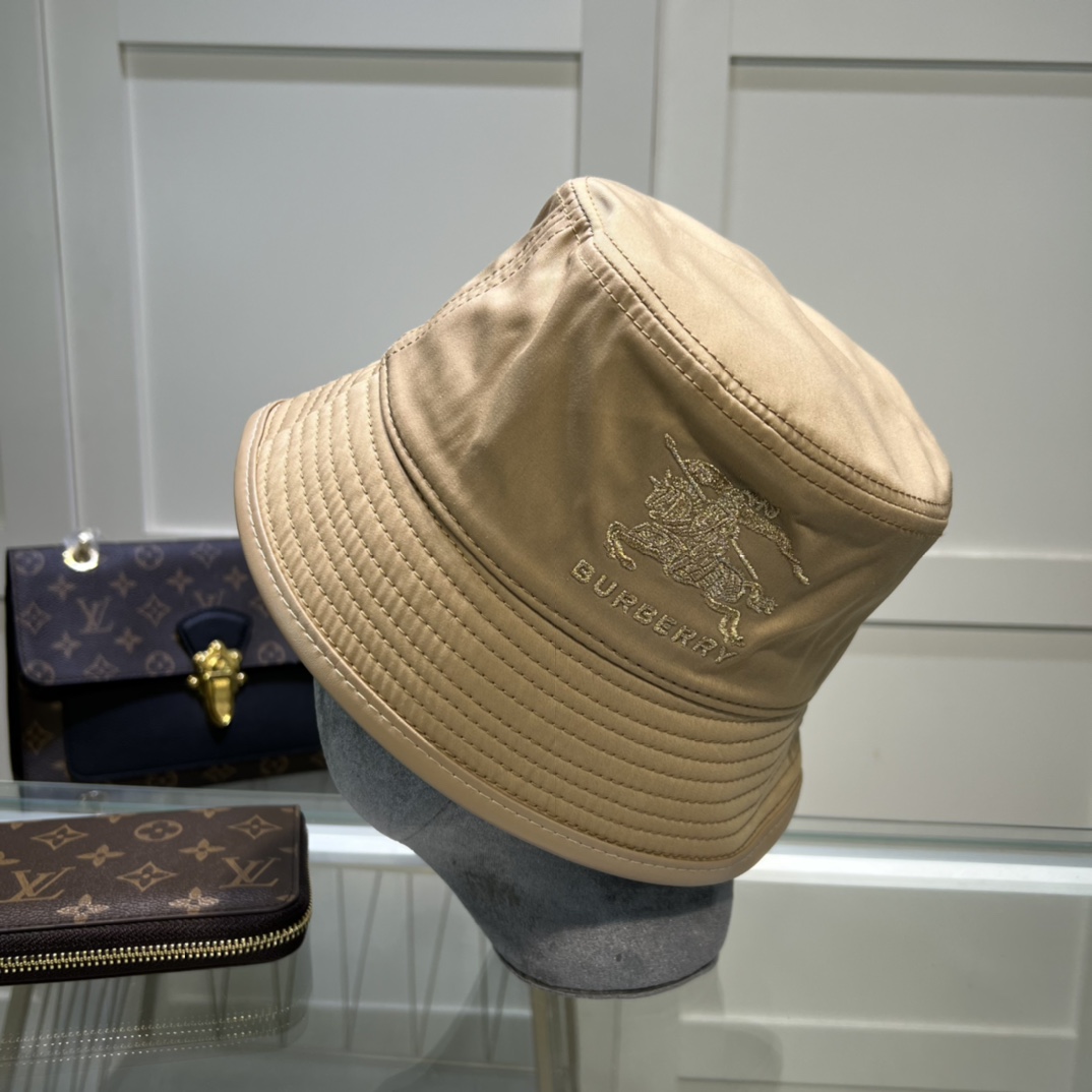 Burberry Vintage Check Technical Cotton Bucket Hat Beige