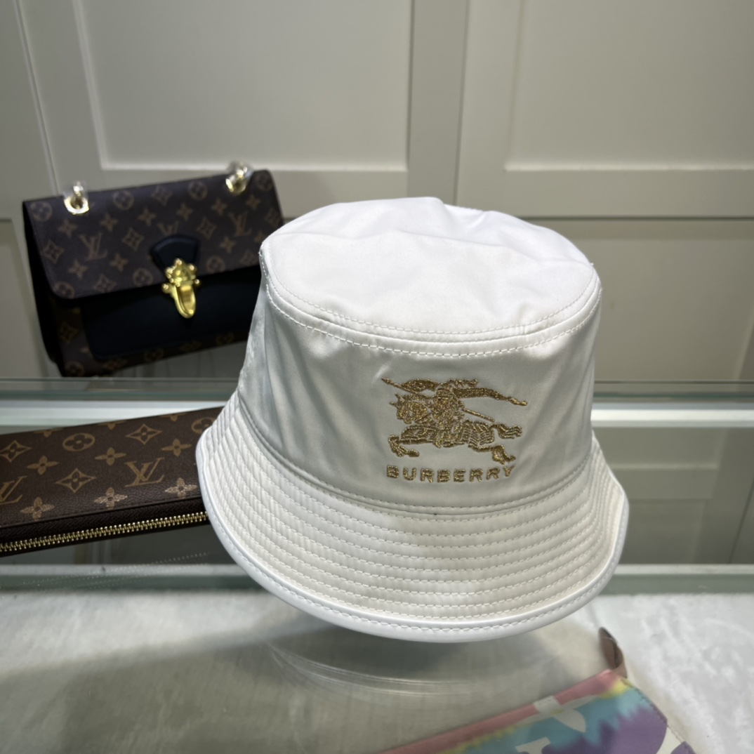 Burberry Vintage Check Technical Cotton Bucket Hat White