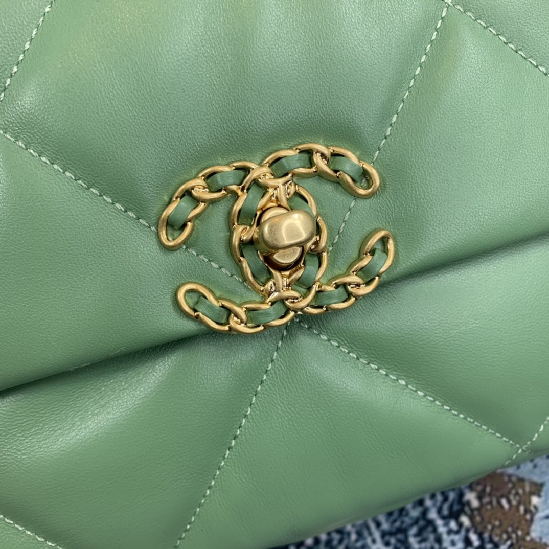 Chanel 19 Flap Bag Gold Hardware Green For Women, Women’s Handbags, Shoulder Bags 10.2in/26cm