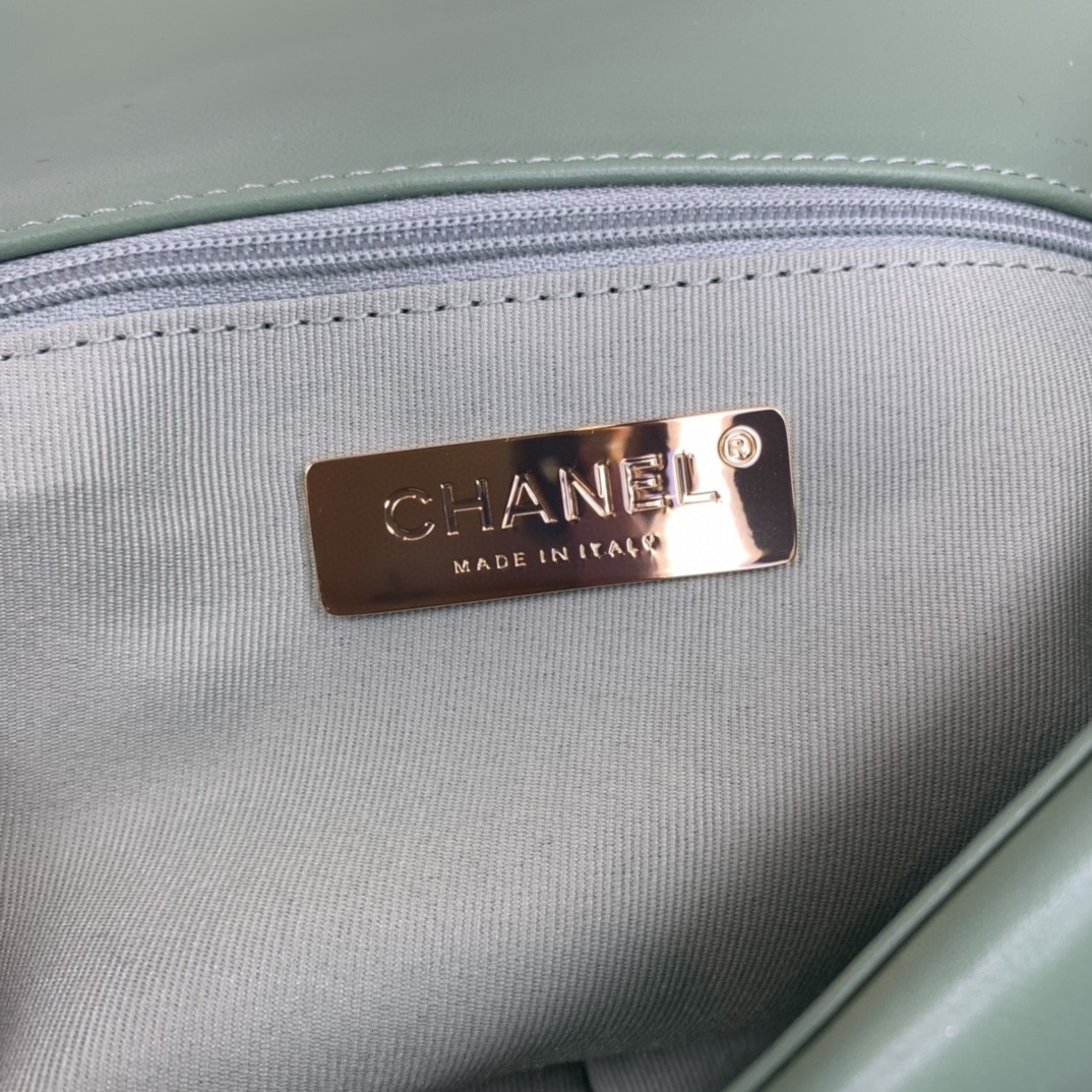 Chanel 19 Flap Bag Gold Hardware Green For Women, Women’s Handbags, Shoulder Bags 10.2in/26cm