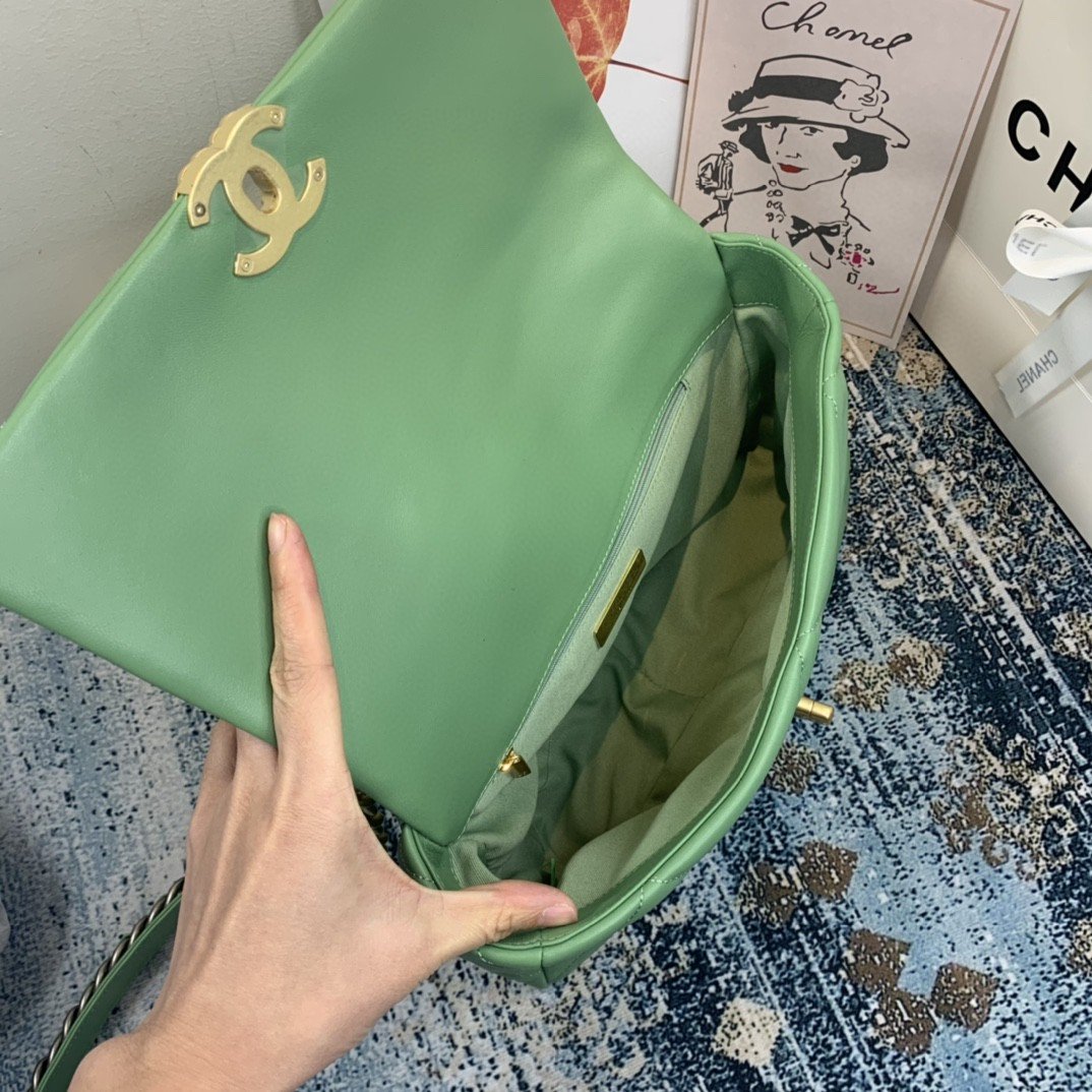 Chanel 19 Flap Bag Gold Hardware Green For Women, Women’s Handbags, Shoulder Bags 10.2in/26cm