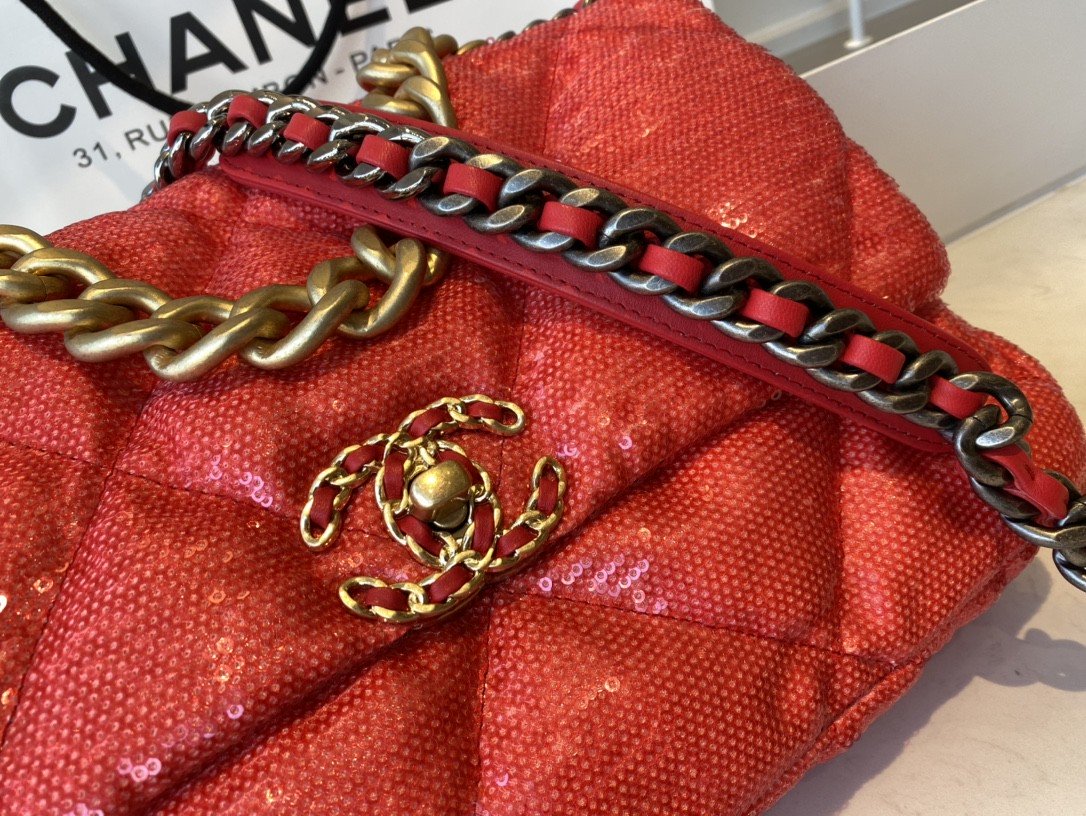 Chanel 19 Flap Bag Gold Hardware Red For Women, Women’s Handbags, Shoulder Bags 10.2in/26cm AS1160 