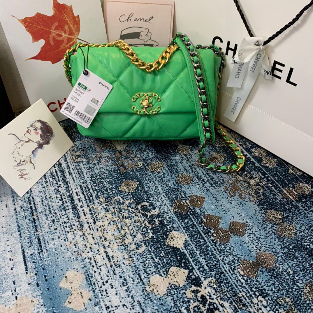 Chanel 19 Handbag 26cm Green For Women
