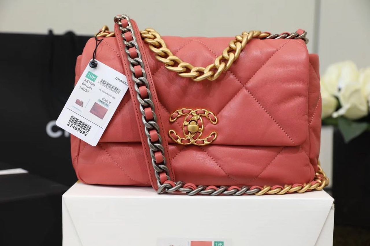 Chanel 19 Handbag 26cm Rose Pink For Women