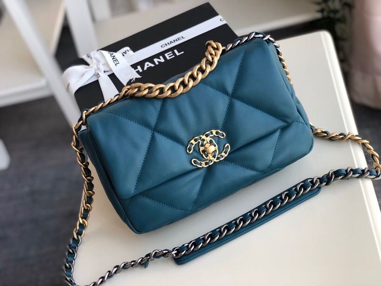 Chanel 19 Handbag Teal For Women, Women’s Bags, Shoulder And Crossbody Bags 10.2in/26cm