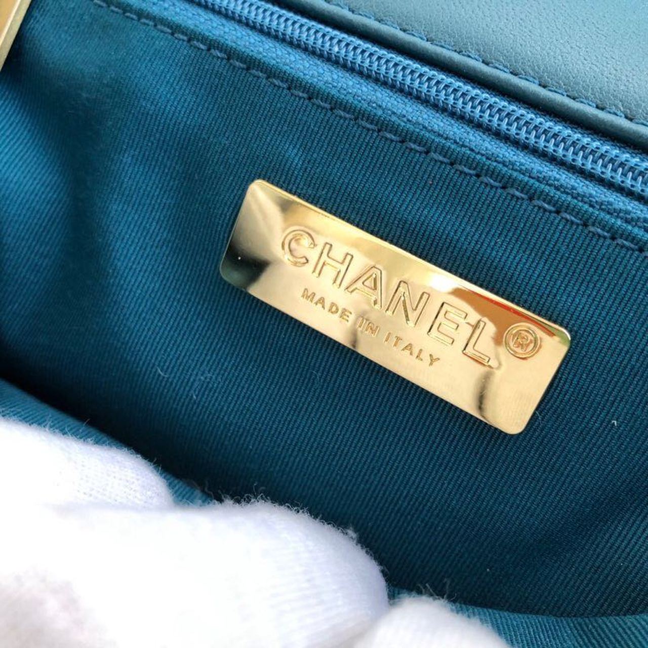 Chanel 19 Handbag Teal For Women, Women’s Bags, Shoulder And Crossbody Bags 10.2in/26cm
