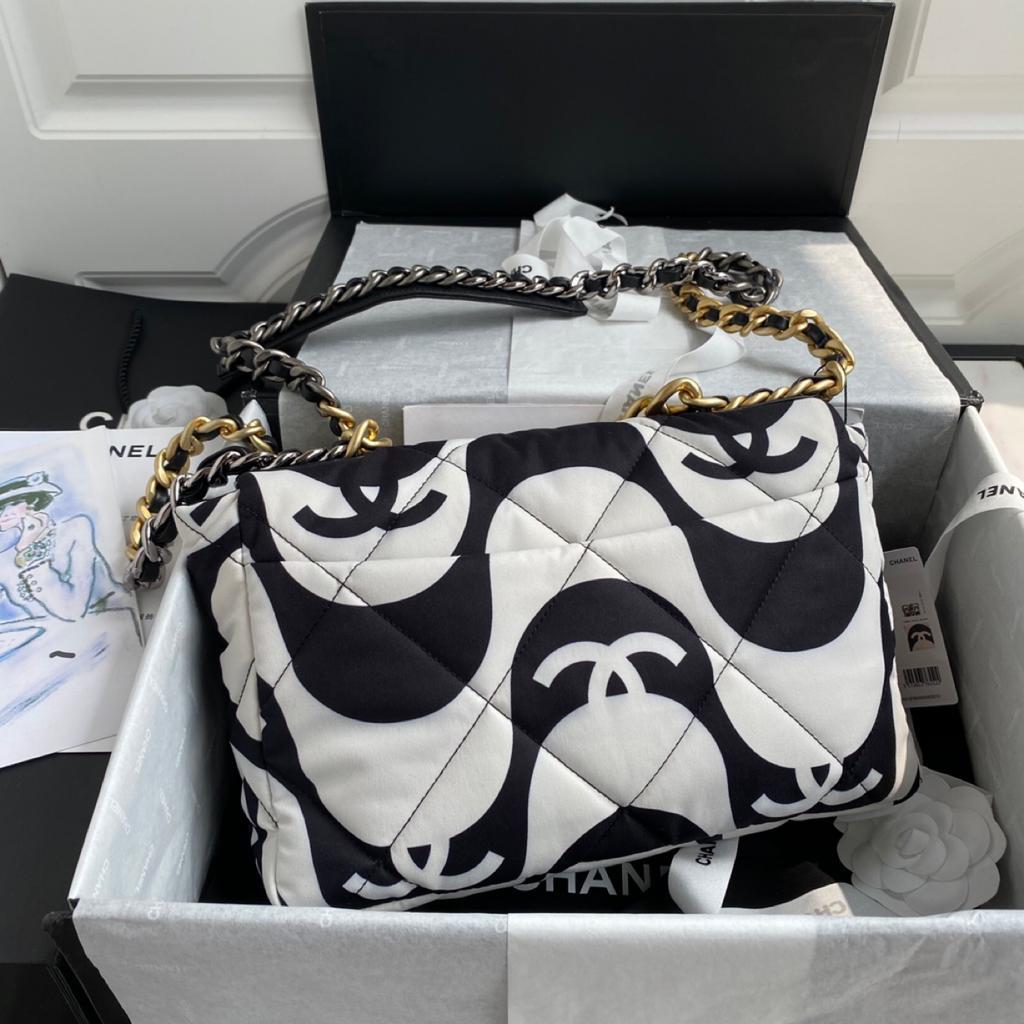 Chanel 19 Large Flap Bag White/Black For Women, Women’s Bags, Shoulder And Crossbody Bags 10.2in/26cm AS1161 NB405
