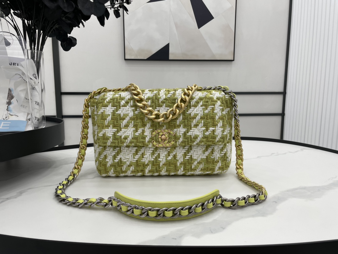 Chanel 19 Large Handbag Gold Hardware Green For Women, Women’s Handbags, Shoulder Bags 11.8in/30cm