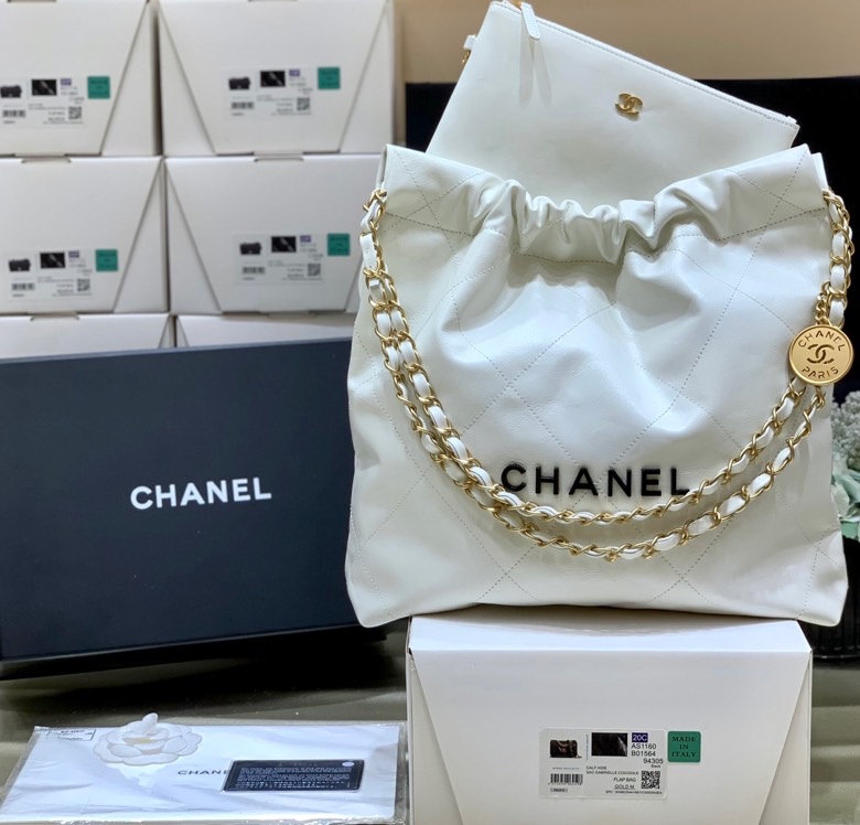 Chanel 22 Handbag White For Women 14.4in/37cm
