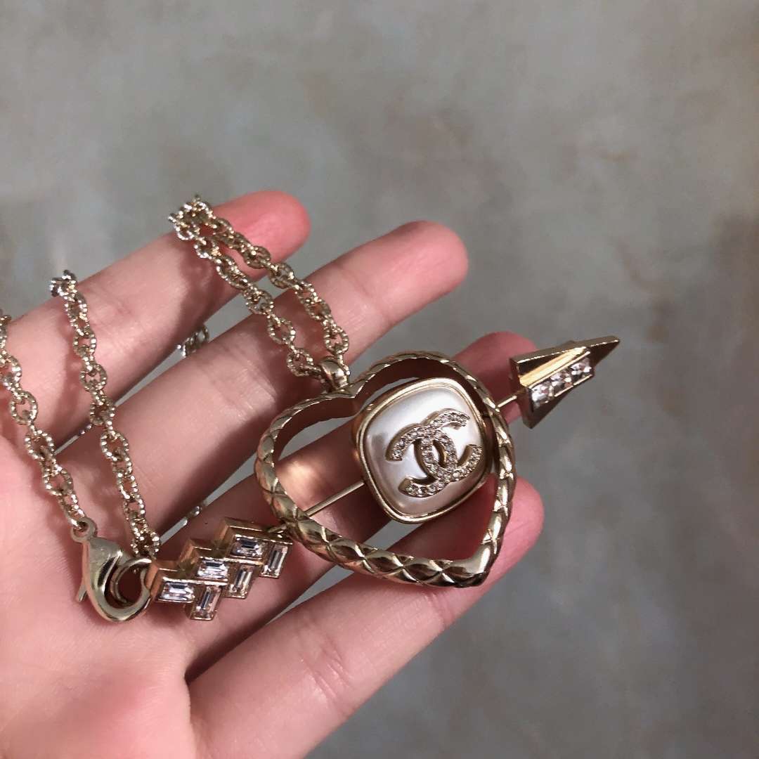 Chanel Arrow Necklaces Gold For Women