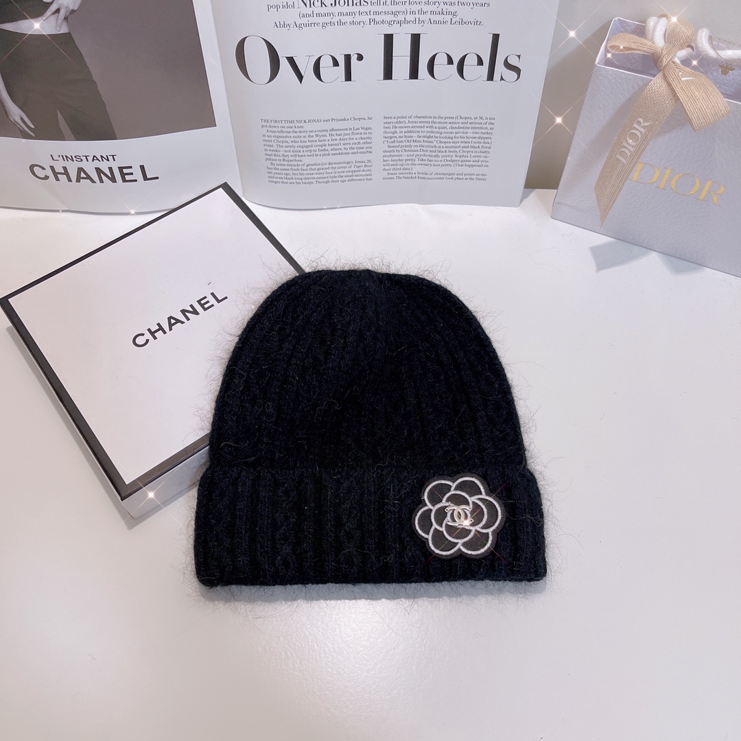 Chanel Beanie Black