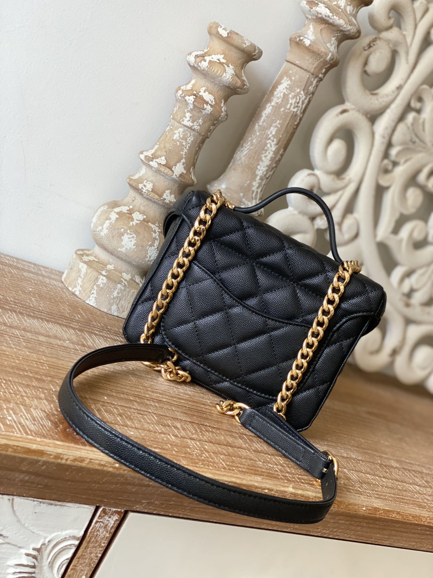 Chanel Box Vanity Bag With Handle Black/White For Women 6.8 in / 17.5 cm AS3729 10601