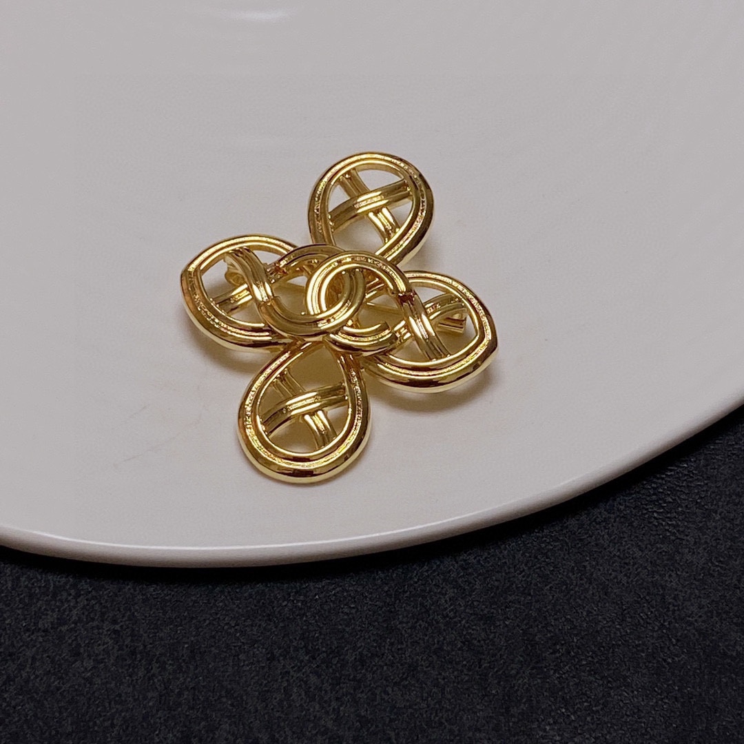 Chanel Brooch Gold For Women