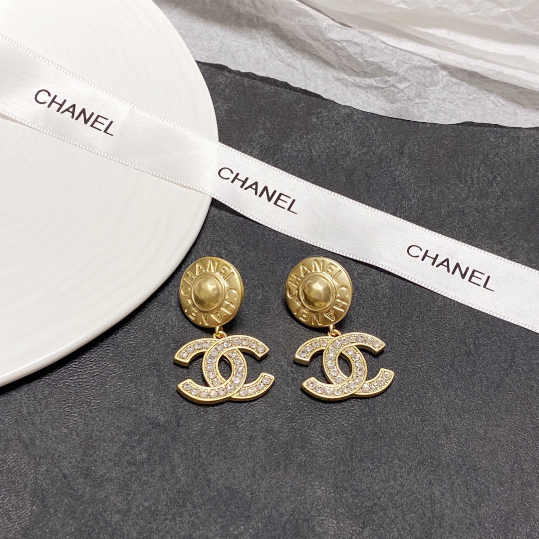 Chanel C Earrings Gold For Women