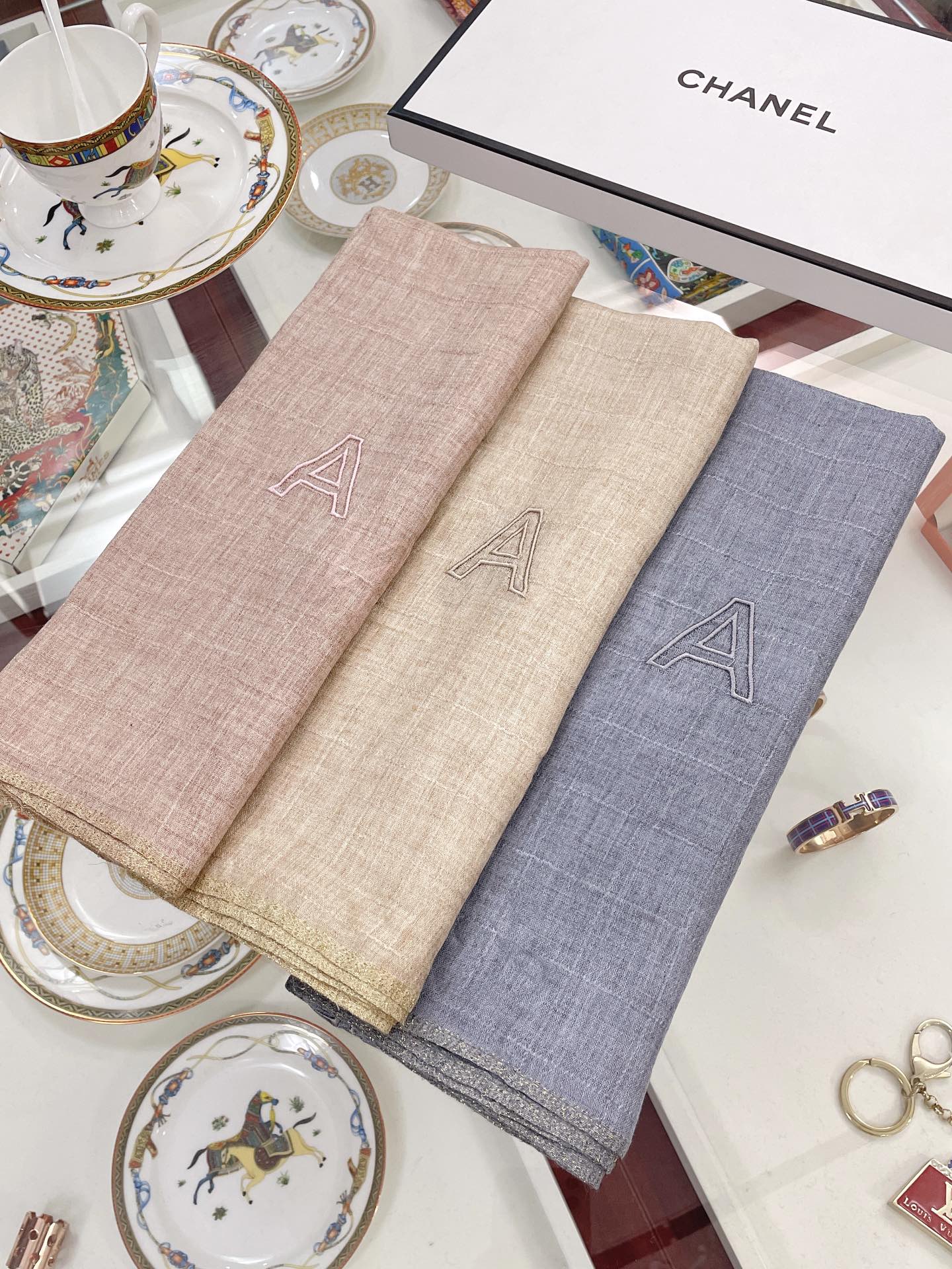 Chanel Cashmere Silk Rectangle Beige Scarf Large 200cm/78in