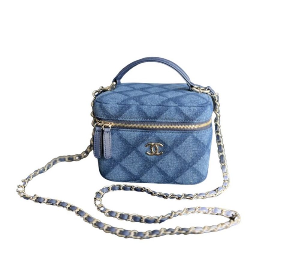 Chanel CC Denim Vanity Bag Blue/ Dark Blue For Women 5.9 in / 15 cm