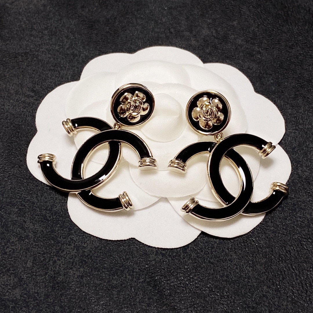 Chanel CC Earrings Black For Women
