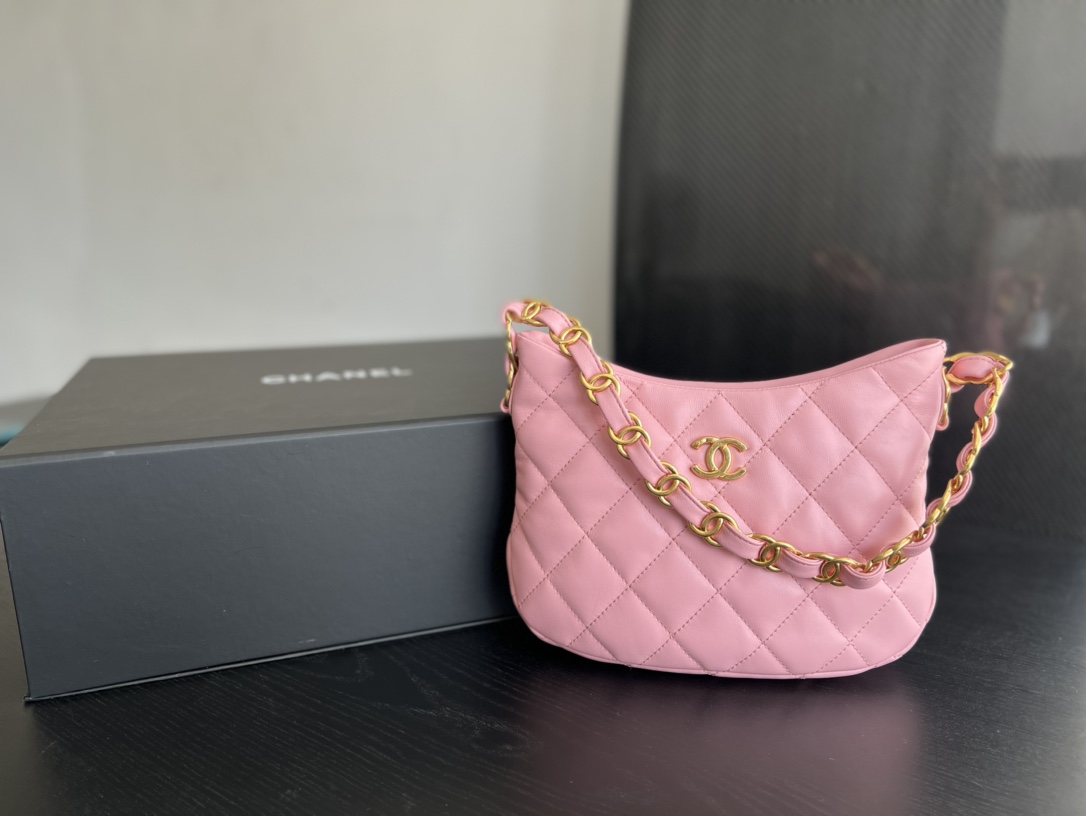 Chanel CC Hobo Bag Black/Pink For Women 9.4 in / 24 cm AS3562 94305