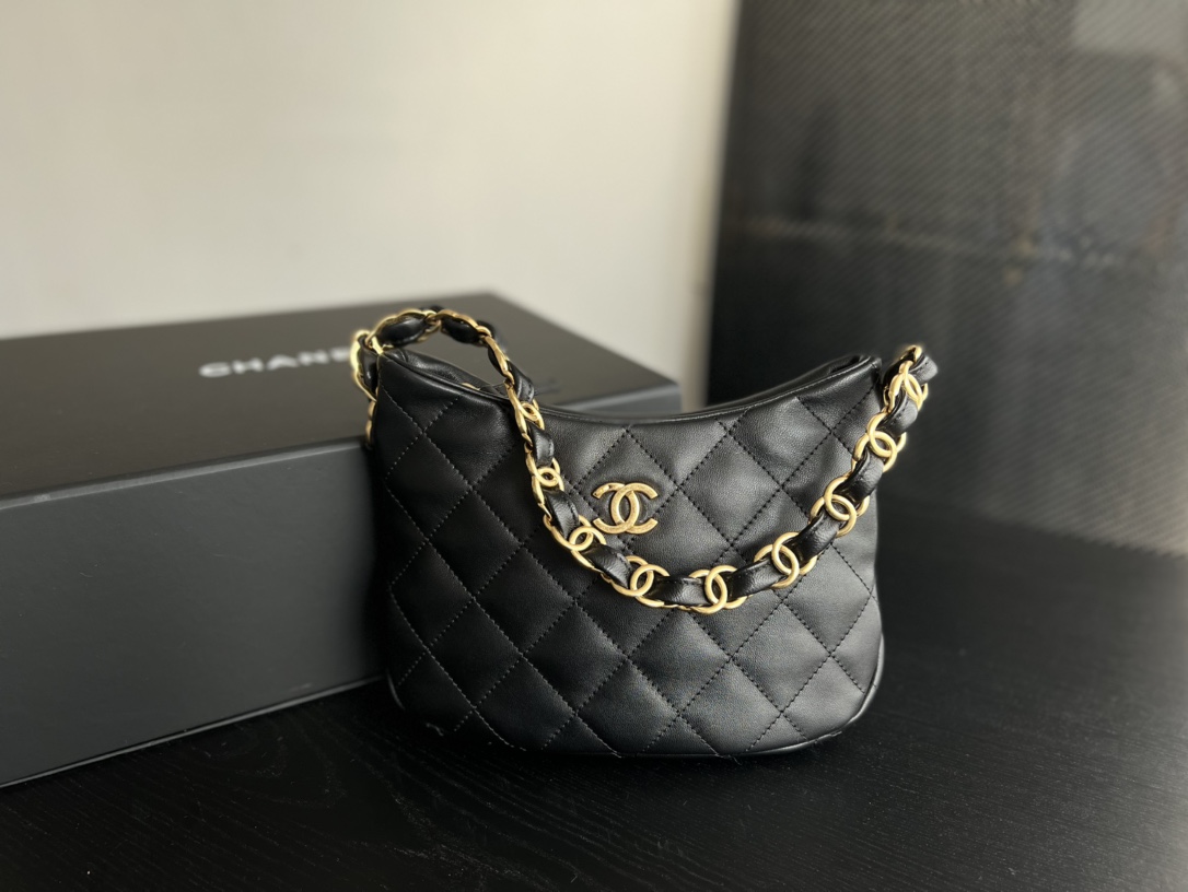 Chanel CC Hobo Bag Black/Pink For Women 9.4 in / 24 cm AS3562 94305