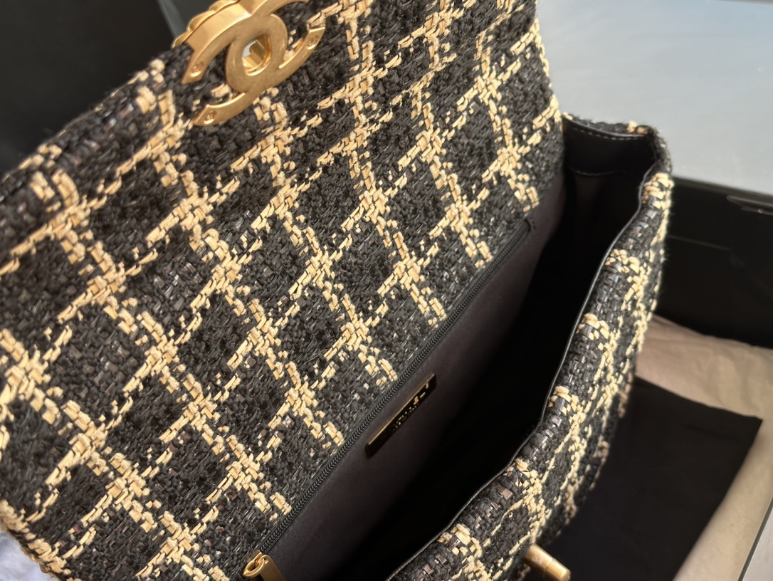 Chanel CC Medium 19 Maxi Bag Beige/Black And Yellow/ Blue For Women 14 in / 36 cm