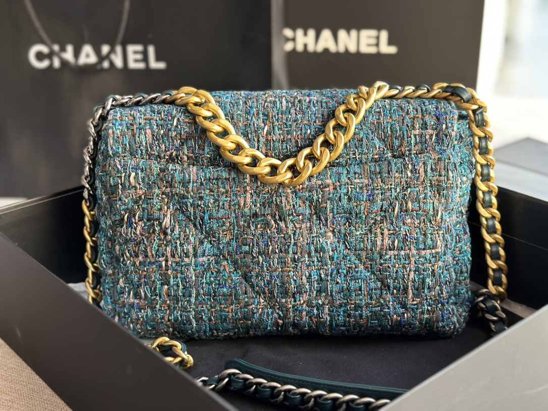 Chanel CC Medium 19 Maxi Bag Beige/Black And Yellow/ Blue For Women 14 in / 36 cm