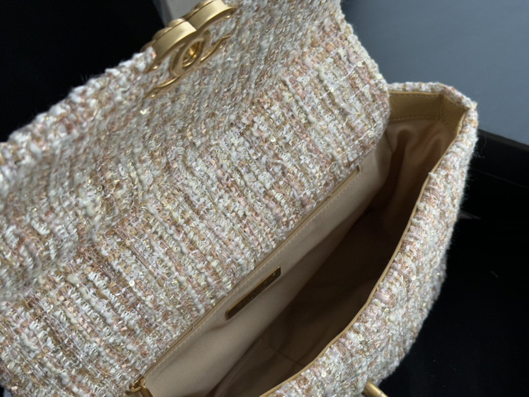 Chanel CC Medium 19 Maxi Bag Beige/Black And Yellow/ Blue For Women 14 in / 36 cm