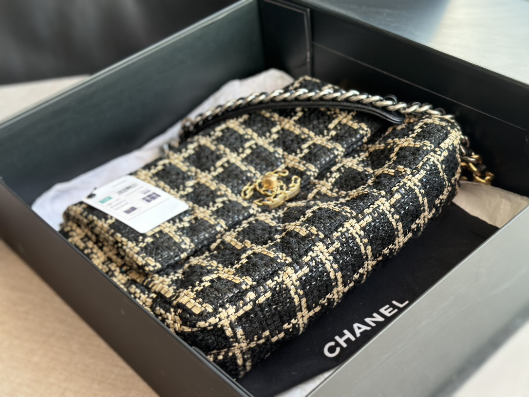 Chanel CC Medium 19 Maxi Bag Beige/Black And Yellow/ Blue For Women 14 in / 36 cm